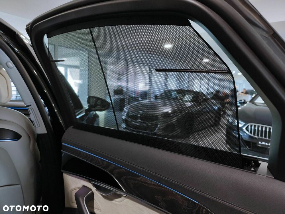 Audi A8 - 19