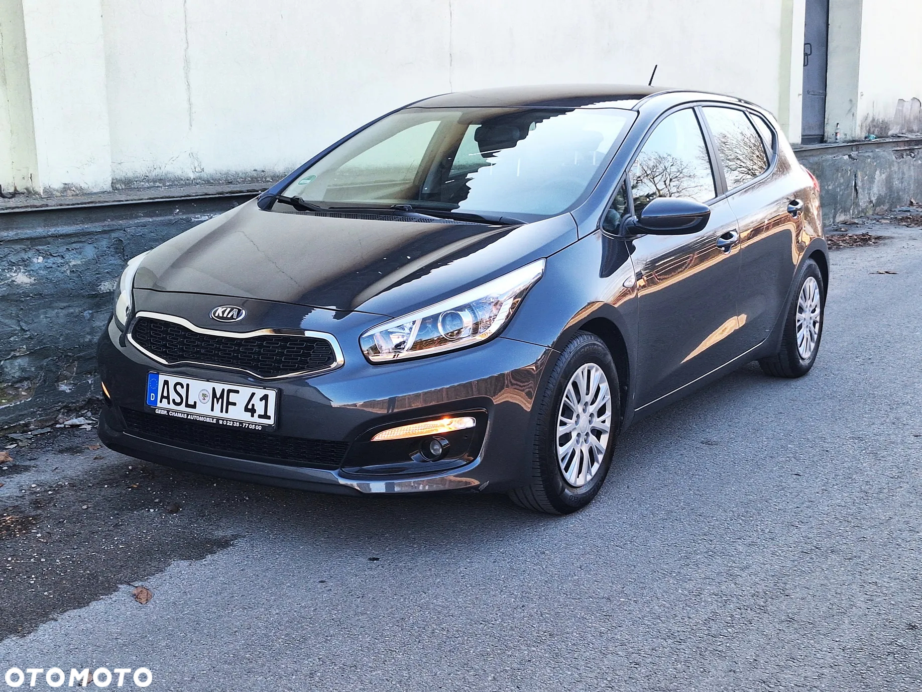 Kia Ceed - 11