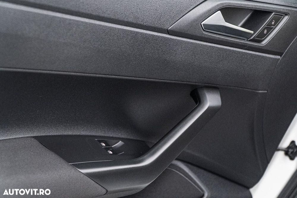 Volkswagen Polo 1.0 Comfortline - 17