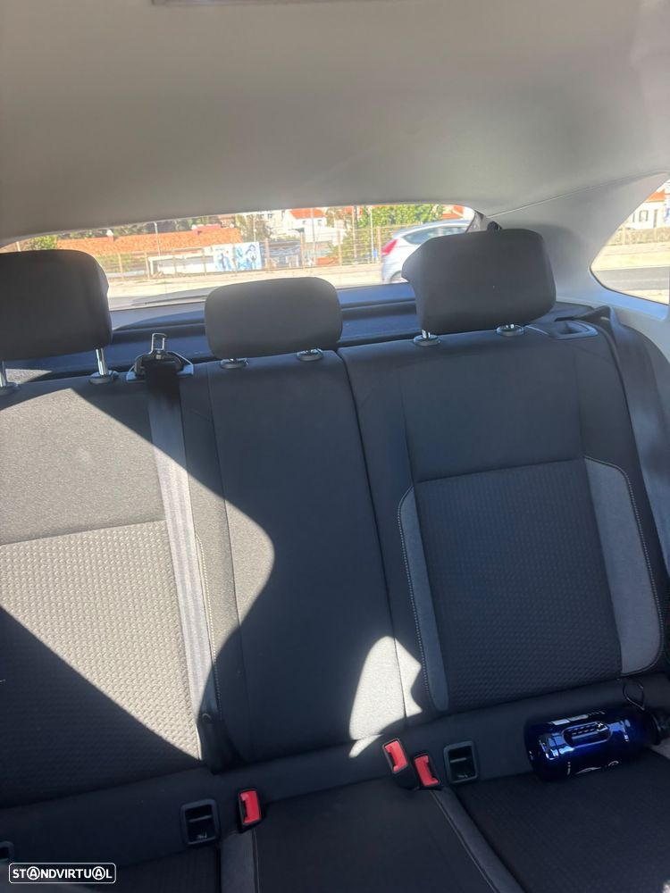 VW Taigo 1.0 TSI Urban - 11