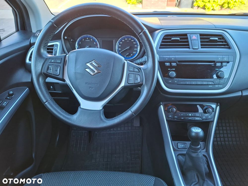 Suzuki SX4 S-Cross 1.6 Premium - 11