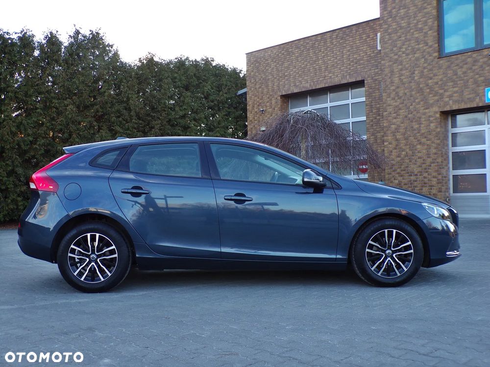 Volvo V40 D2 Momentum - 7