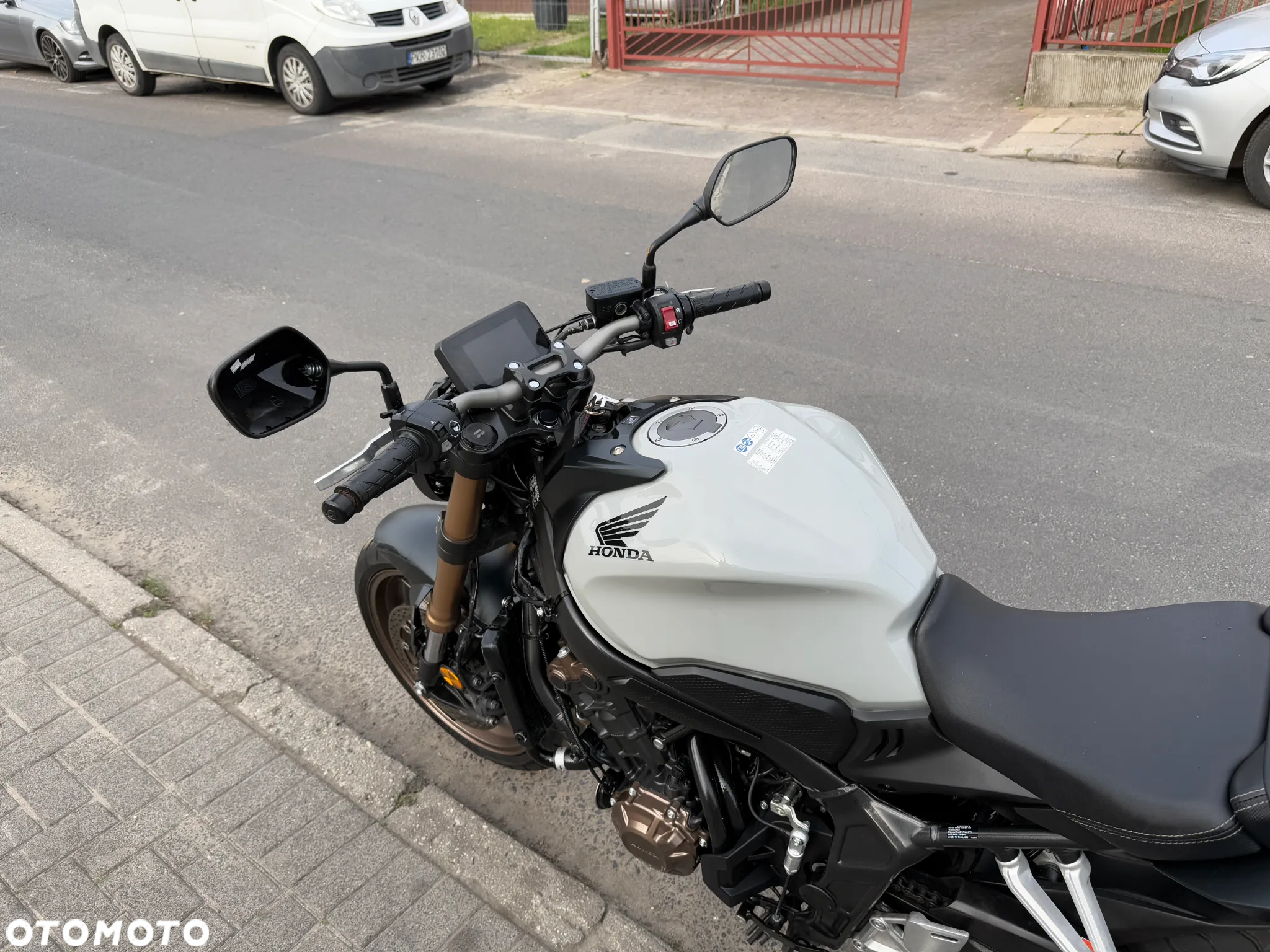 Honda CB - 9