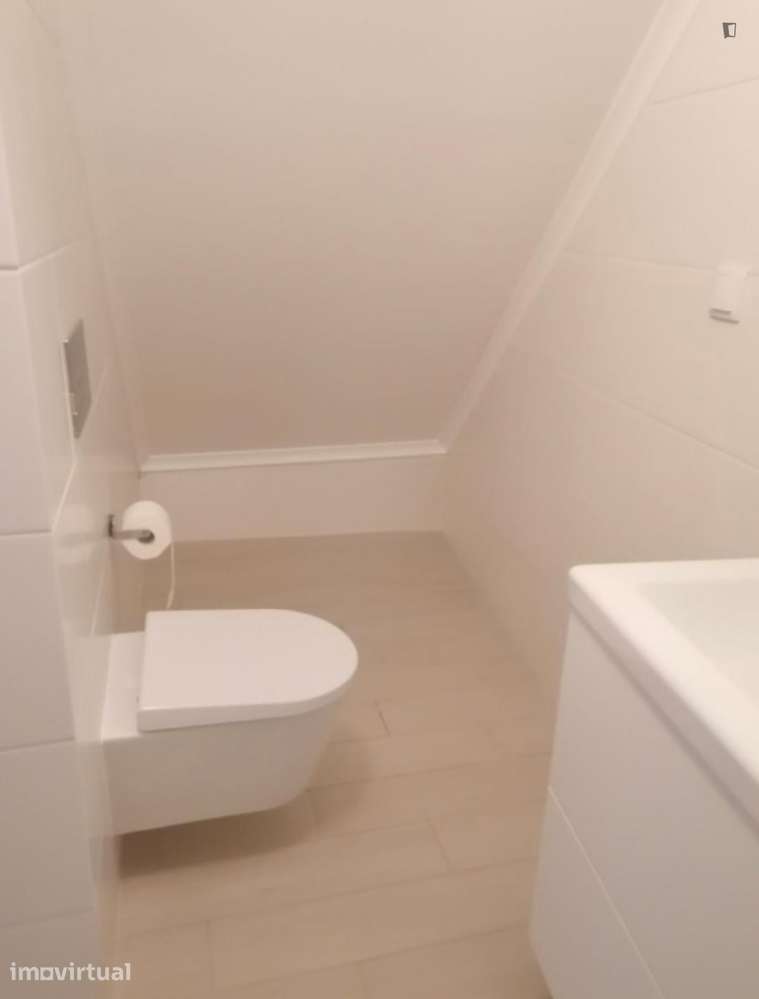 Quarto - localizado em Ajuda Lisbon - Grande imagem: 5/12