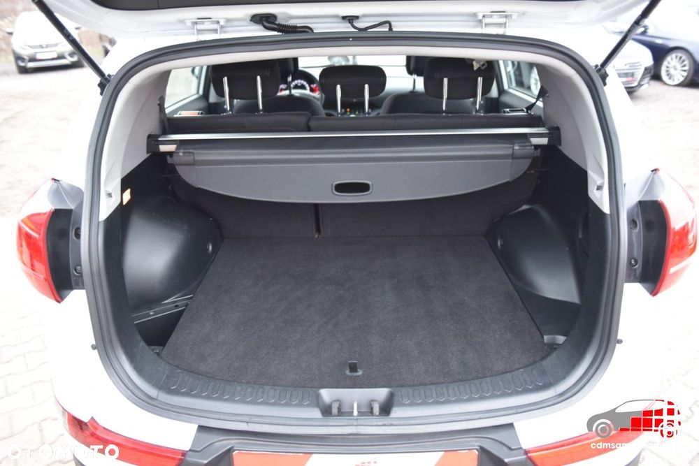 Kia Sportage - 16