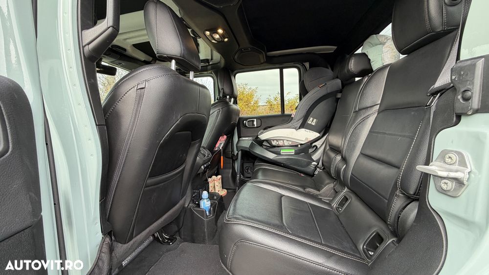 Jeep Gladiator 3.0L V6 AT8 4x4 264 CP Overland - 17