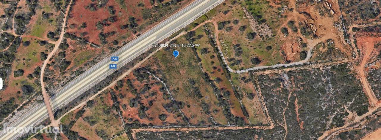Terreno rústico  com 13.840 m2, situado junto à A22, com rendimento e - Grande imagem: 2/16