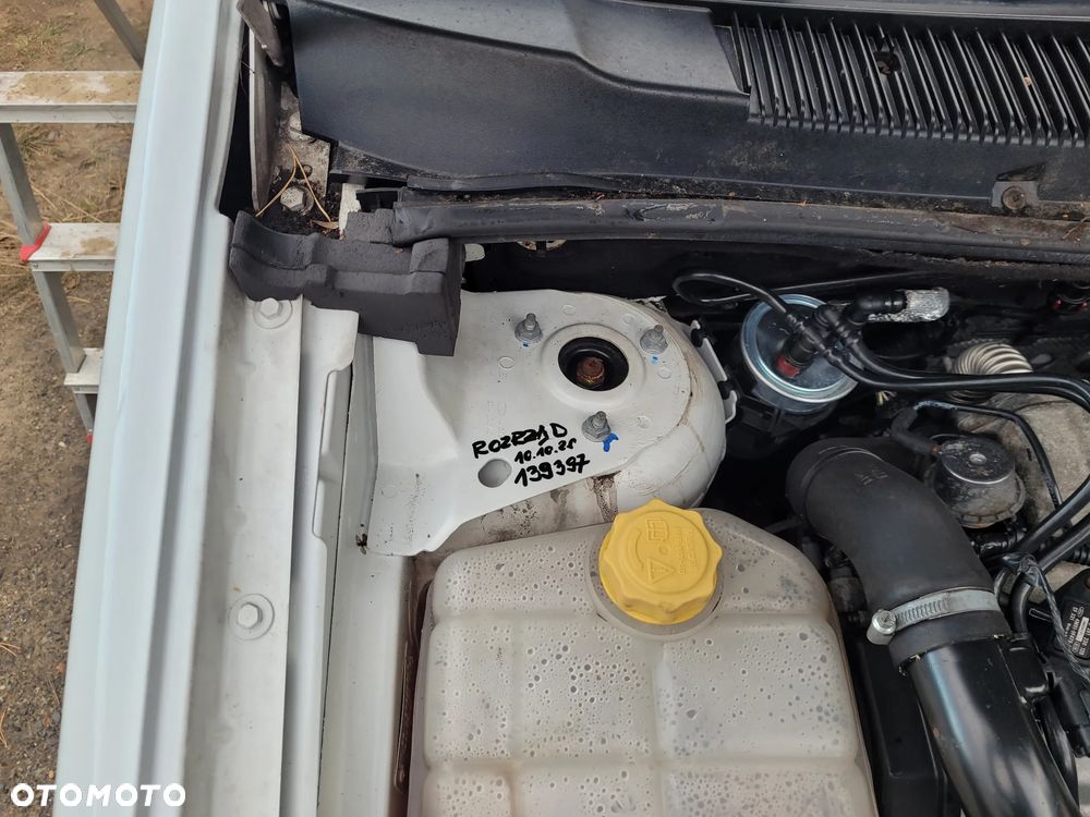 Ford Transit Connect - 17