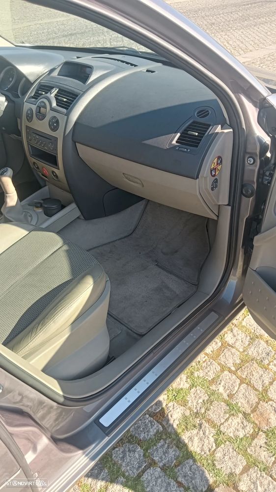 Renault Mégane Break 1.4 Dynamique - 18