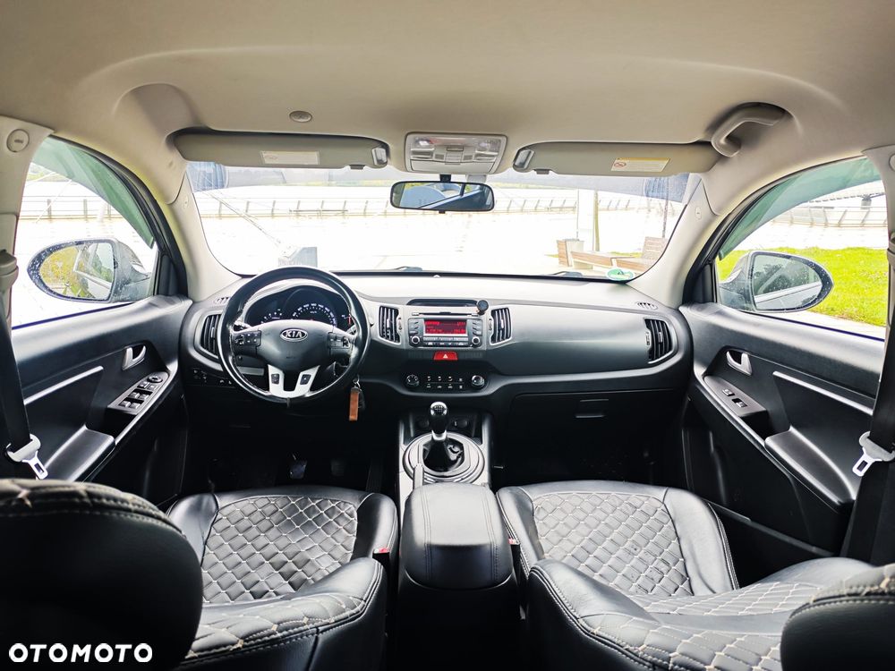 Kia Sportage 1.7 CRDI 2WD ISG Dream-Team Edition - 4
