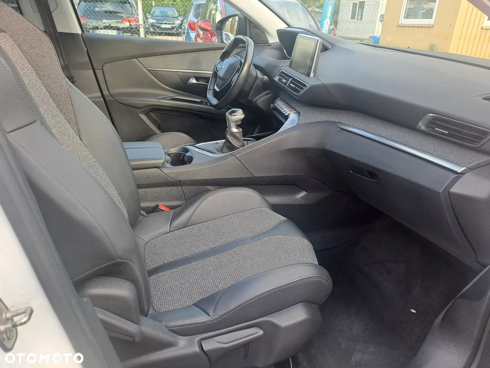 Peugeot 5008 - 15