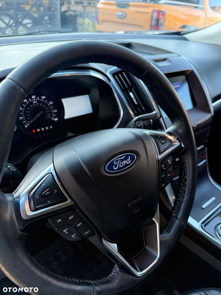 Ford Edge - 10
