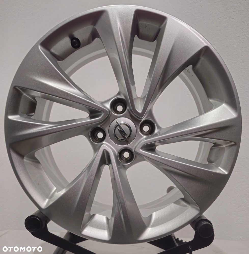 FELGI ALUMINIOWE OPEL OE 13475246 672044871 6,5x17 4x108 ET 20 - 2