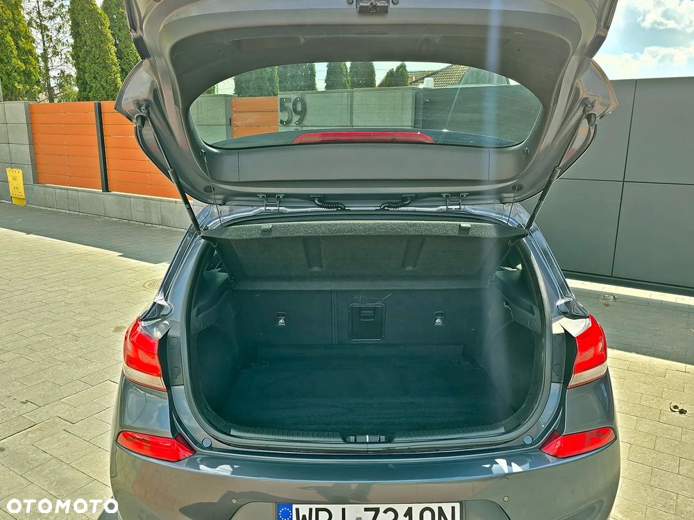 Hyundai i30 1.4 T-GDI Intro Edition - 18