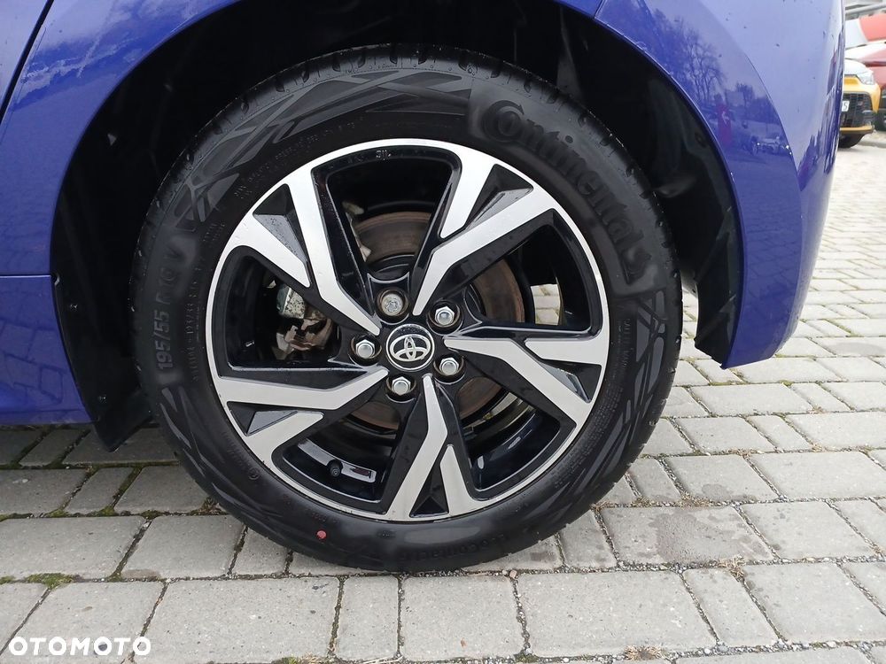 Toyota Yaris Hybrid 1.5 Style - 16