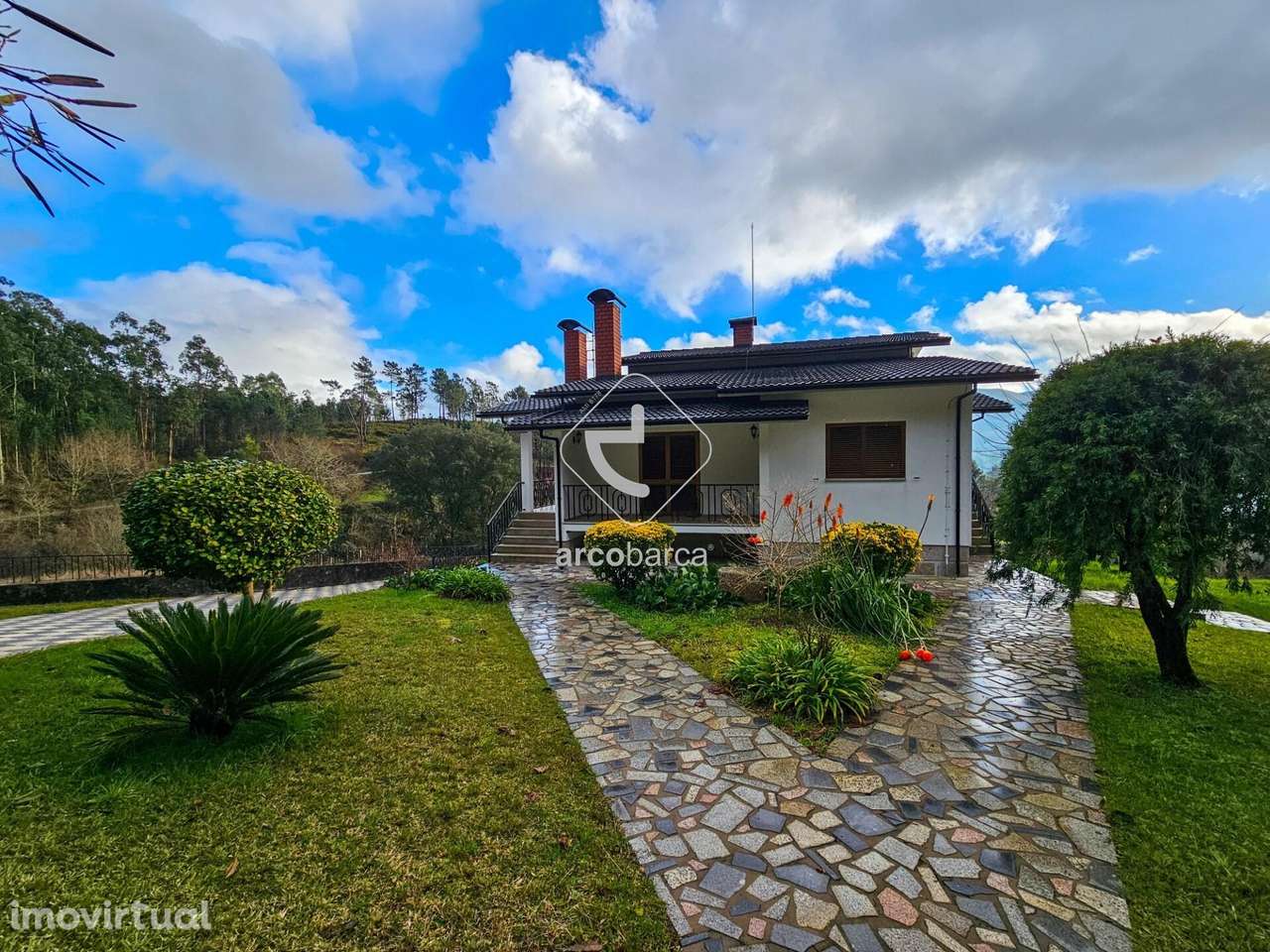 Moradia T4 Mobilada e Equipada para Arrendamento - Grande imagem: 2/30