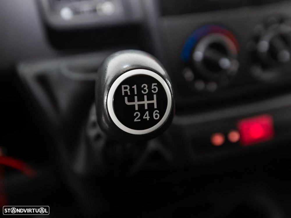 Peugeot Boxer 2.2 BlueHDi 335 c/iva - 16