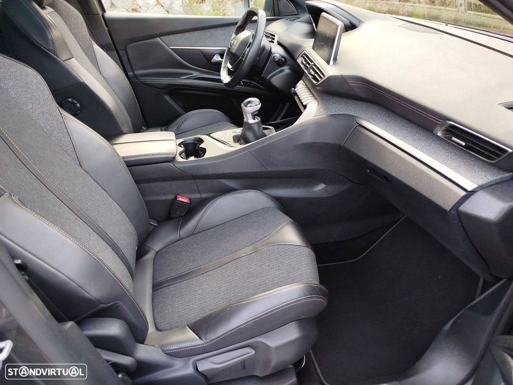 Peugeot 3008 1.2 PureTech GT Line - 30