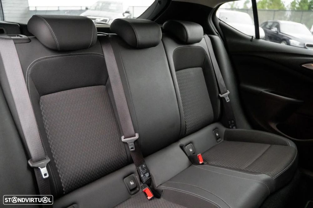 Opel Astra 1.6 CDTI Innovation S/S - 28