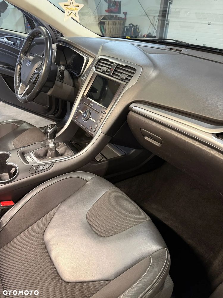 Ford Mondeo 2.0 TDCi STart-Stopp Titanium - 11