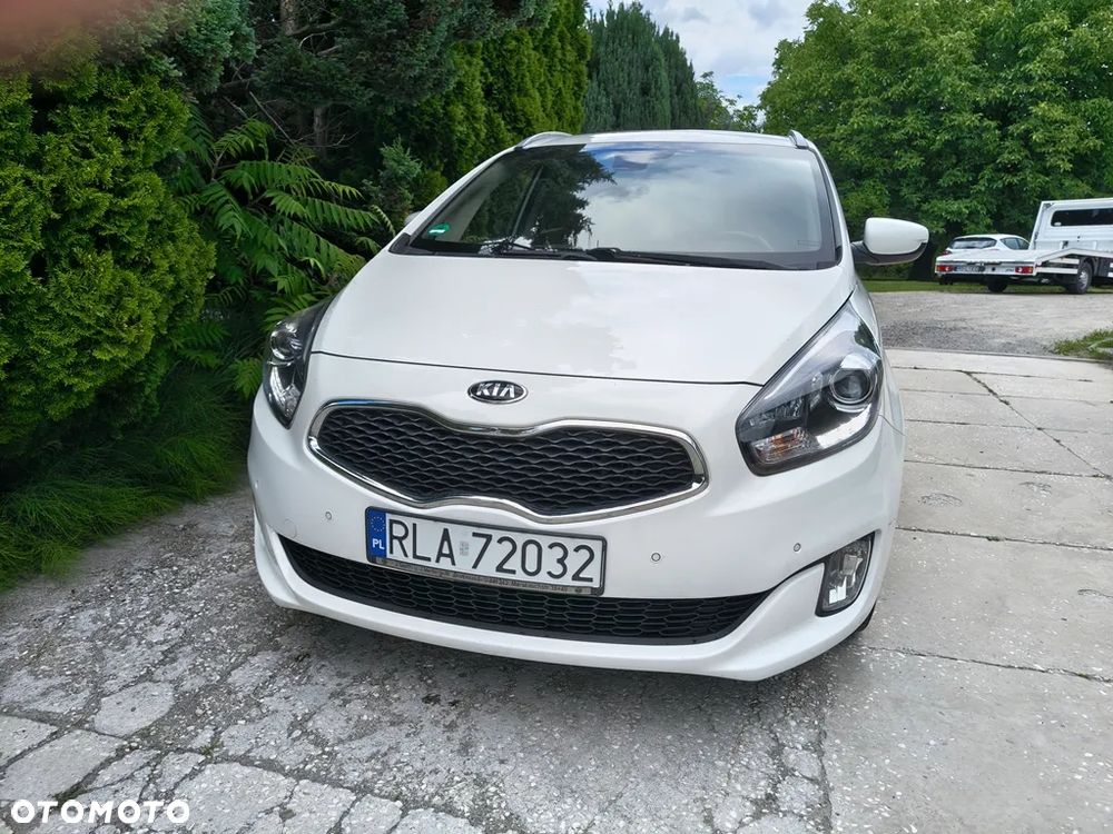 Kia Carens 1.7 CRDi 115 Dream Team Edition - 2