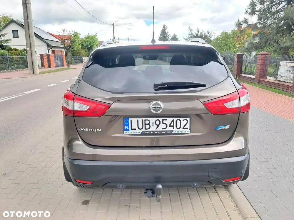 Nissan Qashqai 1.6 DCi TEKNA - 4