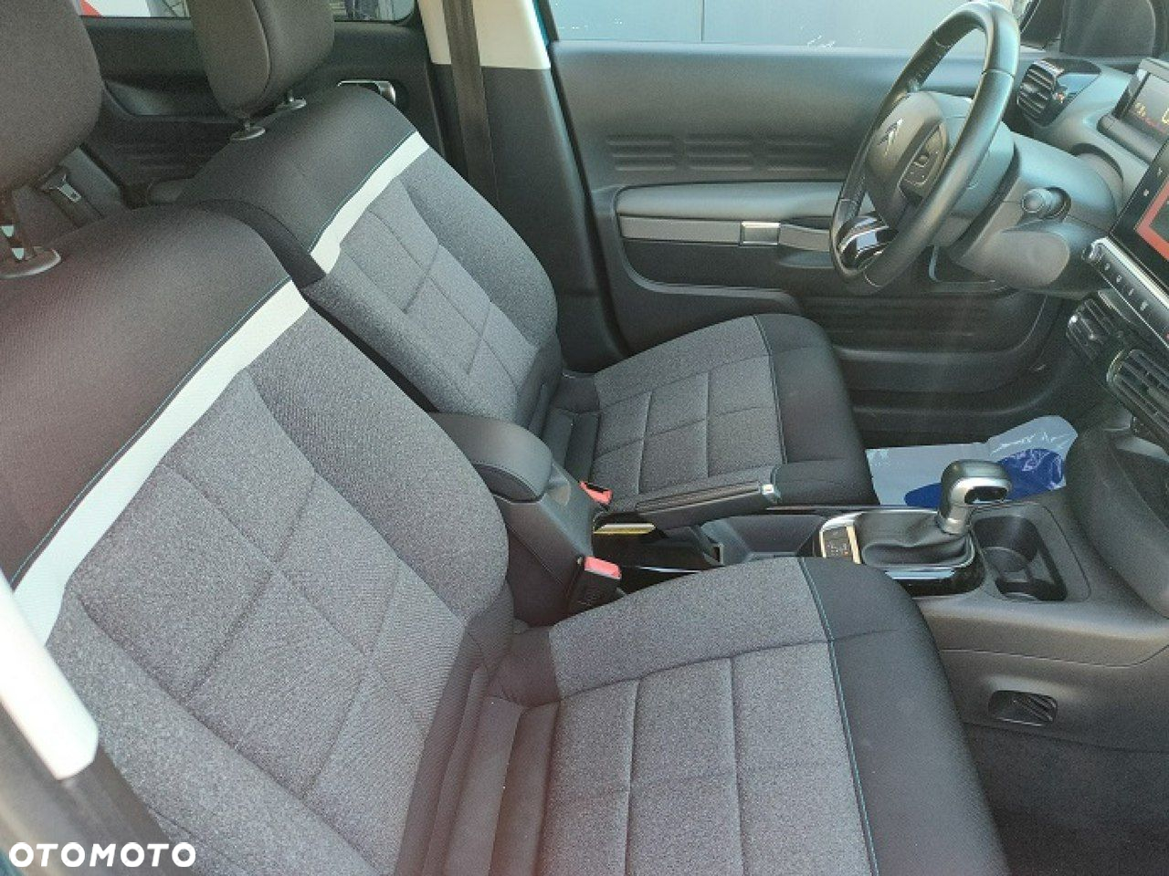 Citroën C4 Cactus - 16
