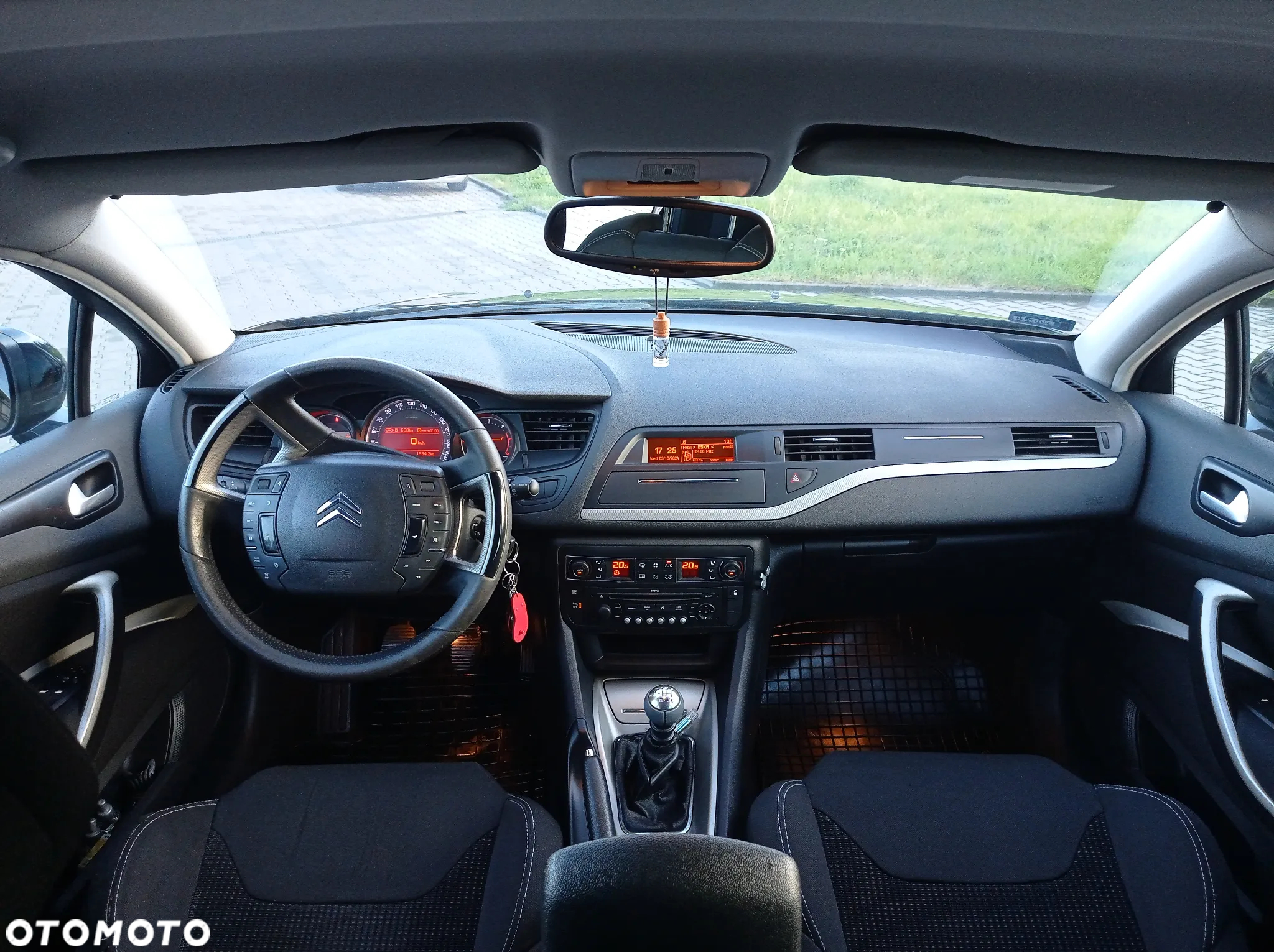 Citroën C5 2.0 HDi Attraction - 13
