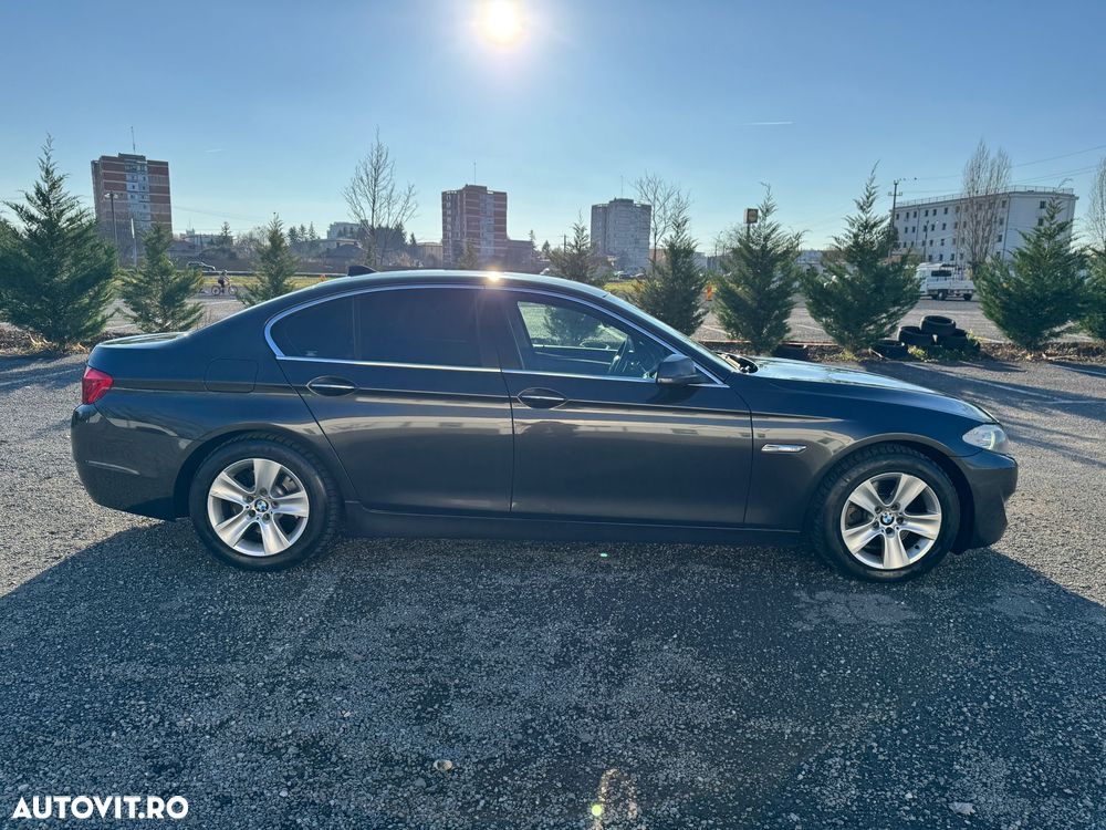 BMW Seria 5 520d - 4