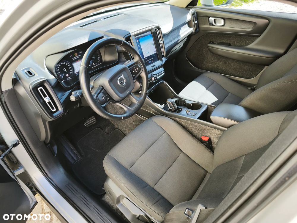 Volvo XC 40 D3 Momentum - 9