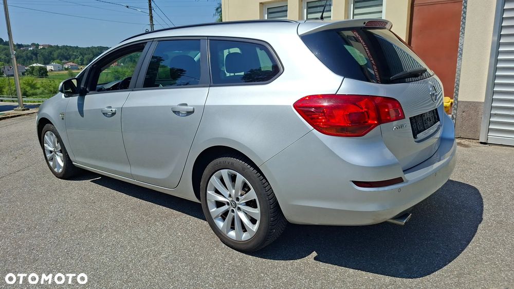 Opel Astra 1.4 Turbo 150 Jahre - 28
