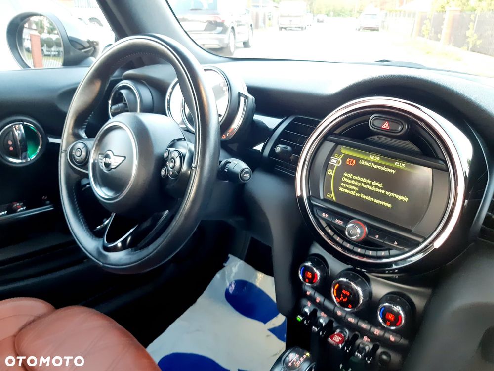 MINI Cooper Standard - 33