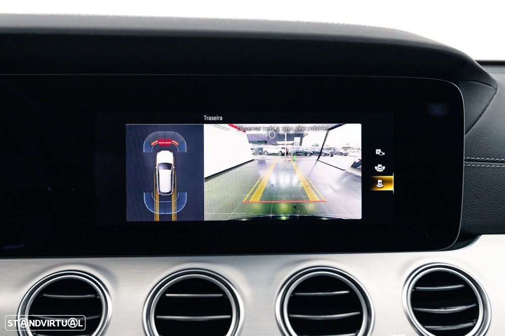 Mercedes-Benz E 300 e AMG Line - 39