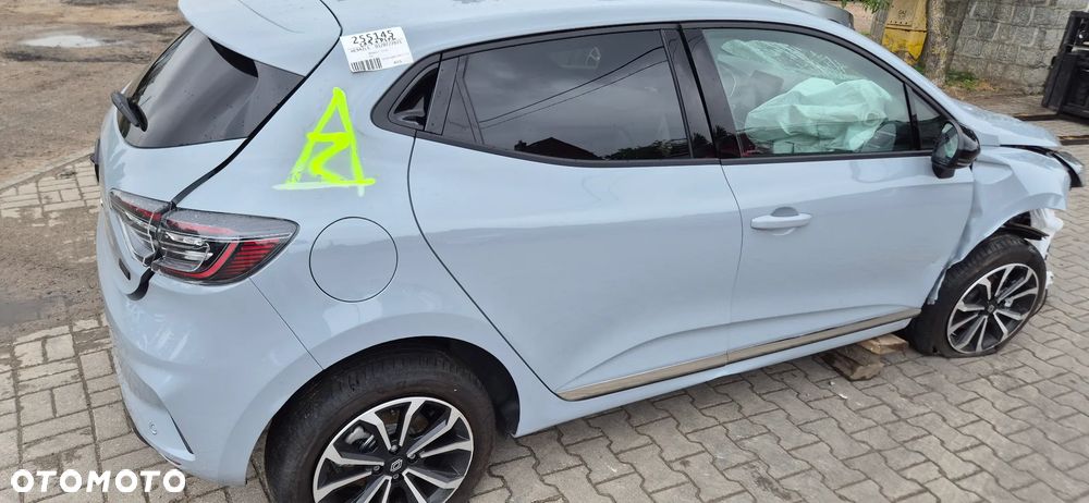 Renault Clio 1.6 E-TECH Full Hybrid 145 Techno - 12