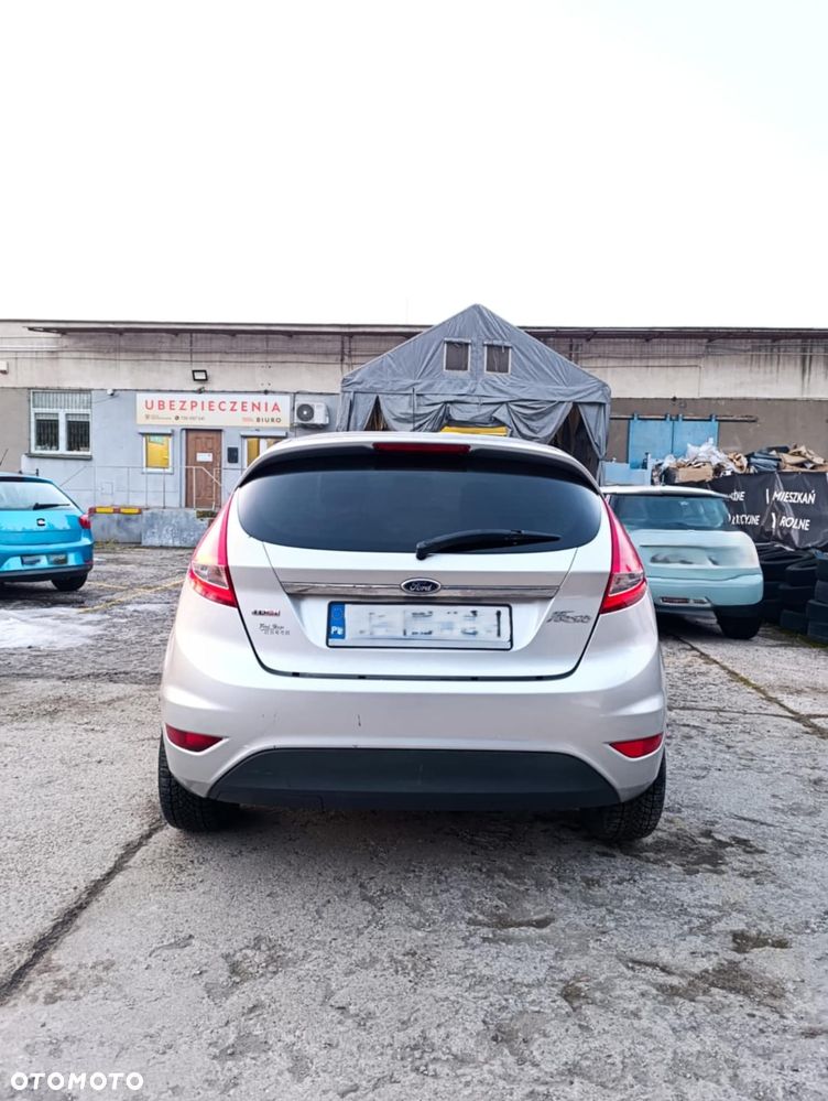 Ford Fiesta - 2