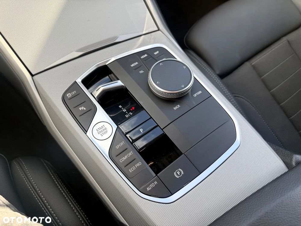 BMW Seria 3 - 16