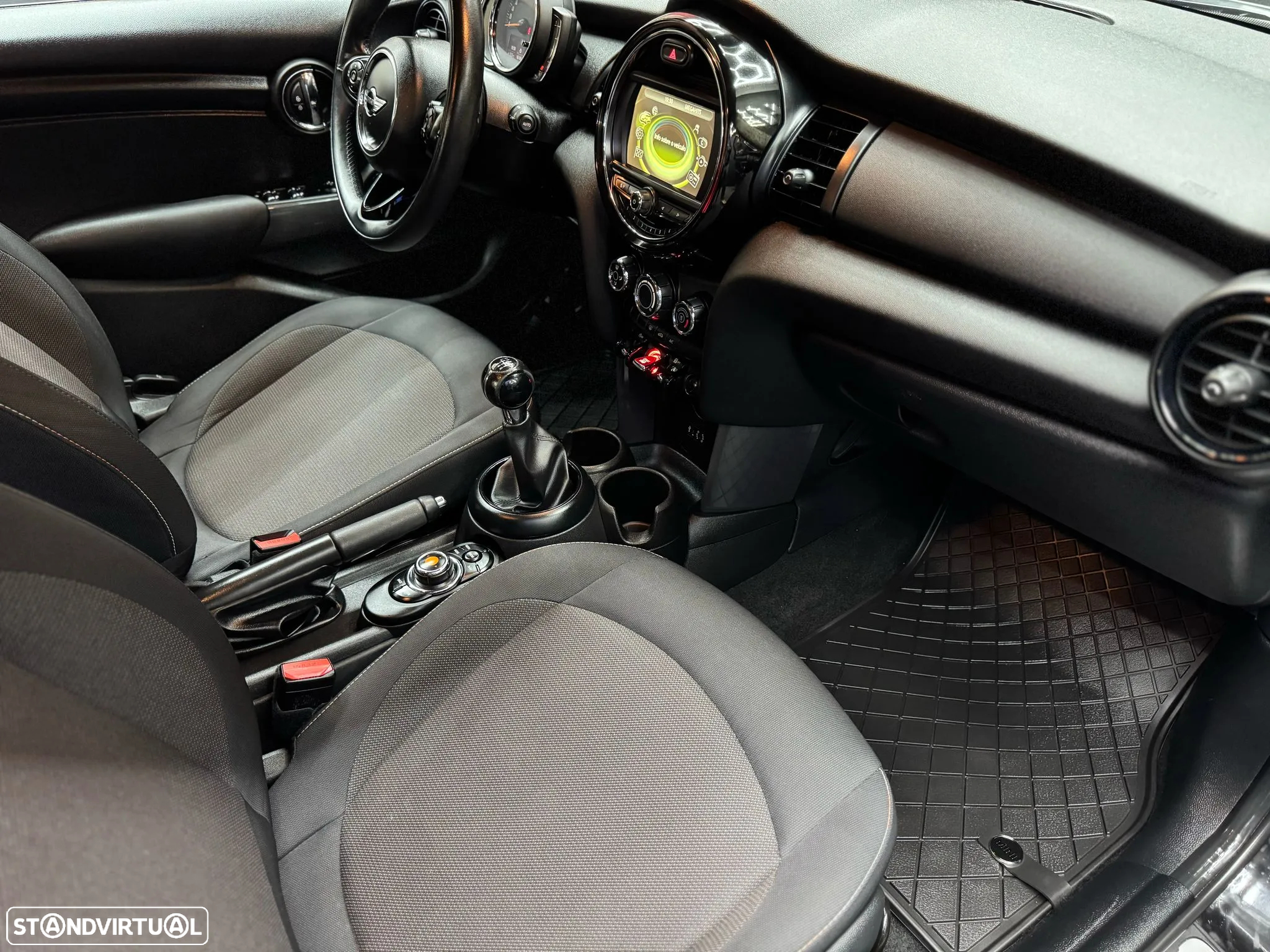MINI 5 Portas Cooper D - 14