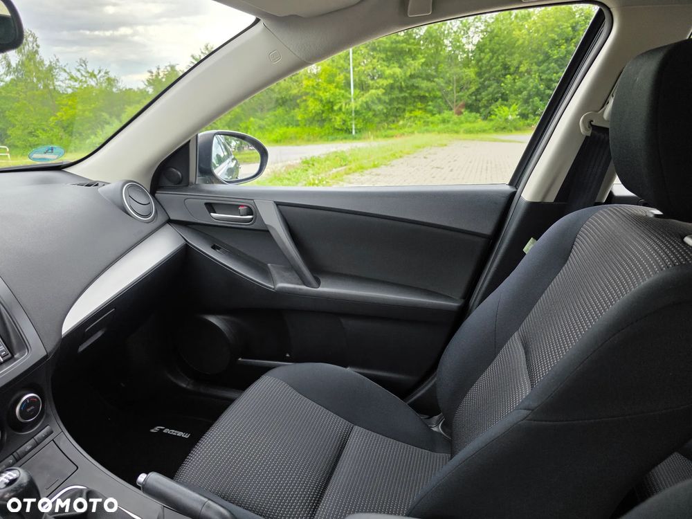 Mazda 3 - 4