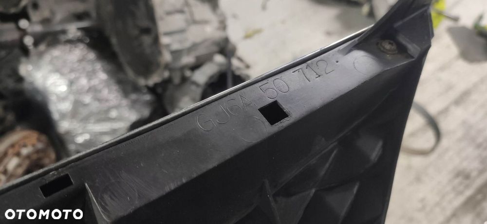 KR GRILL ATRAPA MAZDA 6 GG 02- CHROM - 3