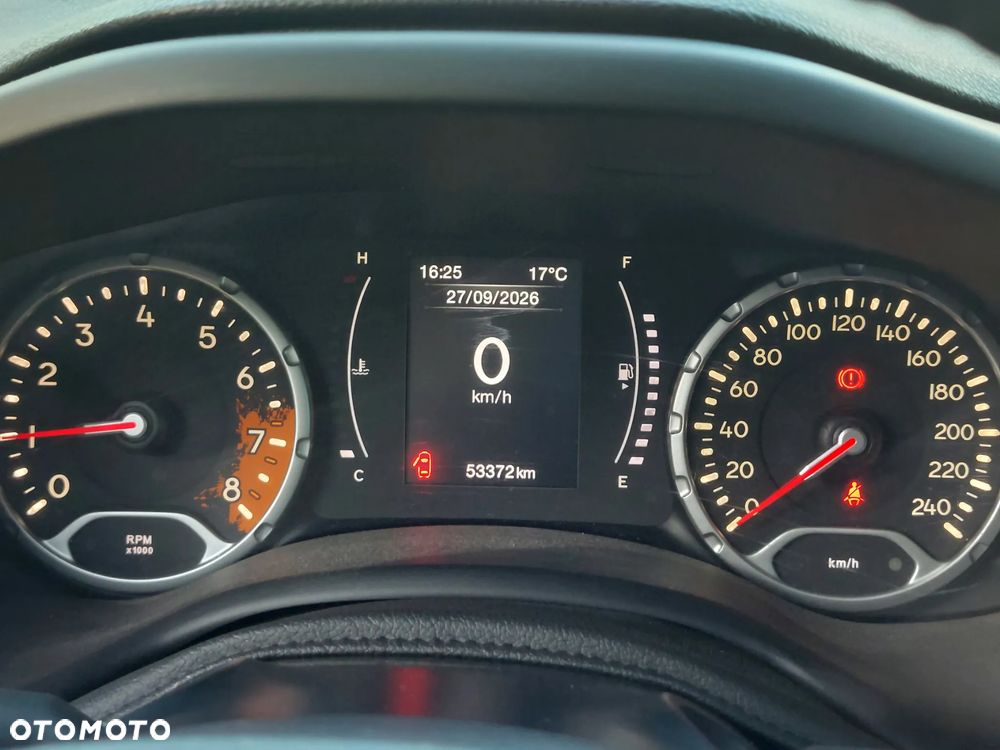 Jeep Renegade 1.6 E-TorQ Longitude FWD - 8