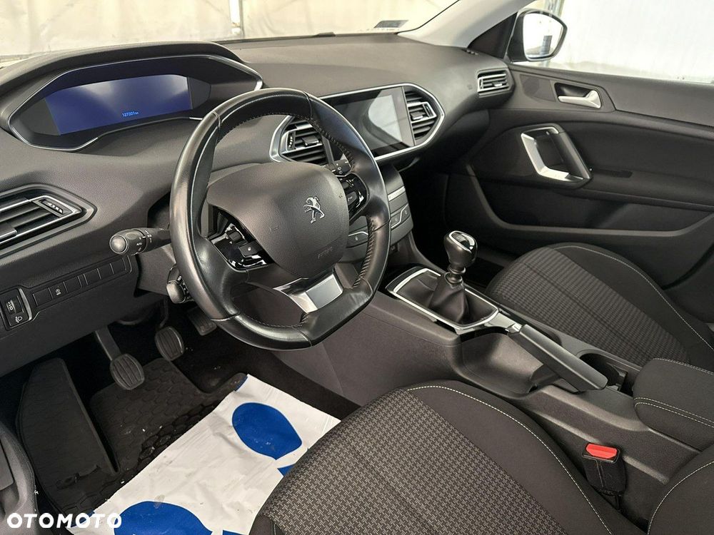Peugeot 308 - 14