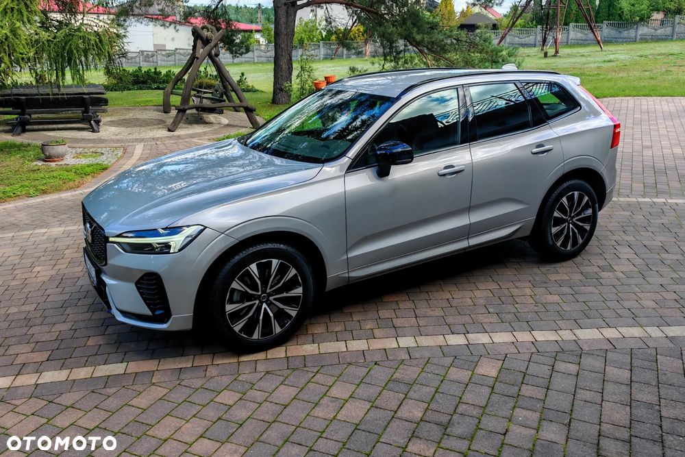 Volvo XC 60 B4 D AWD Plus Dark - 40