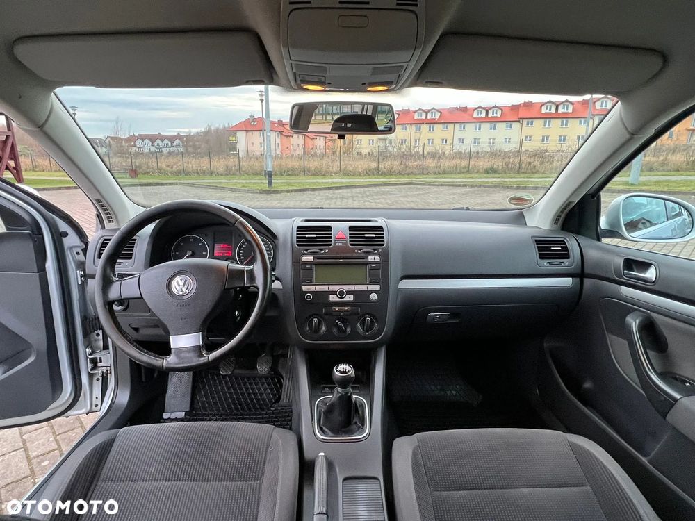 Volkswagen Golf 2.0 TDI DPF Comfortline - 10