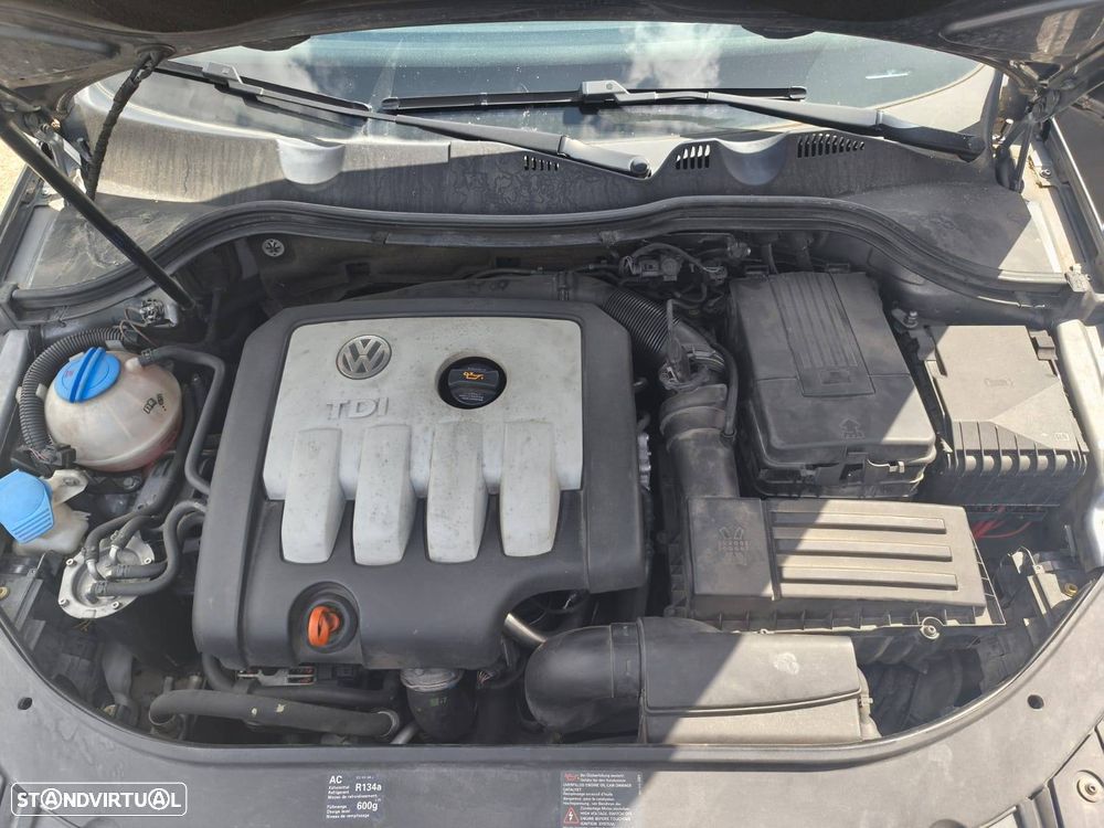VW Passat Variant 2.0 TDI Highline DSG - 12