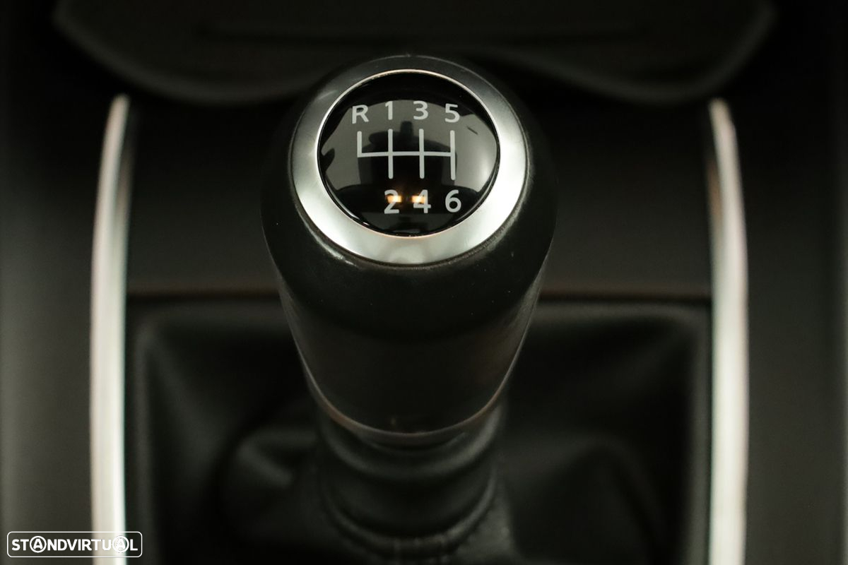 Nissan Qashqai 1.3 DIG-T N-Connecta LED - 14