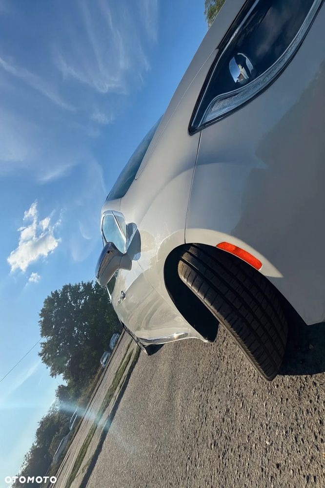 Chrysler Pacifica - 6