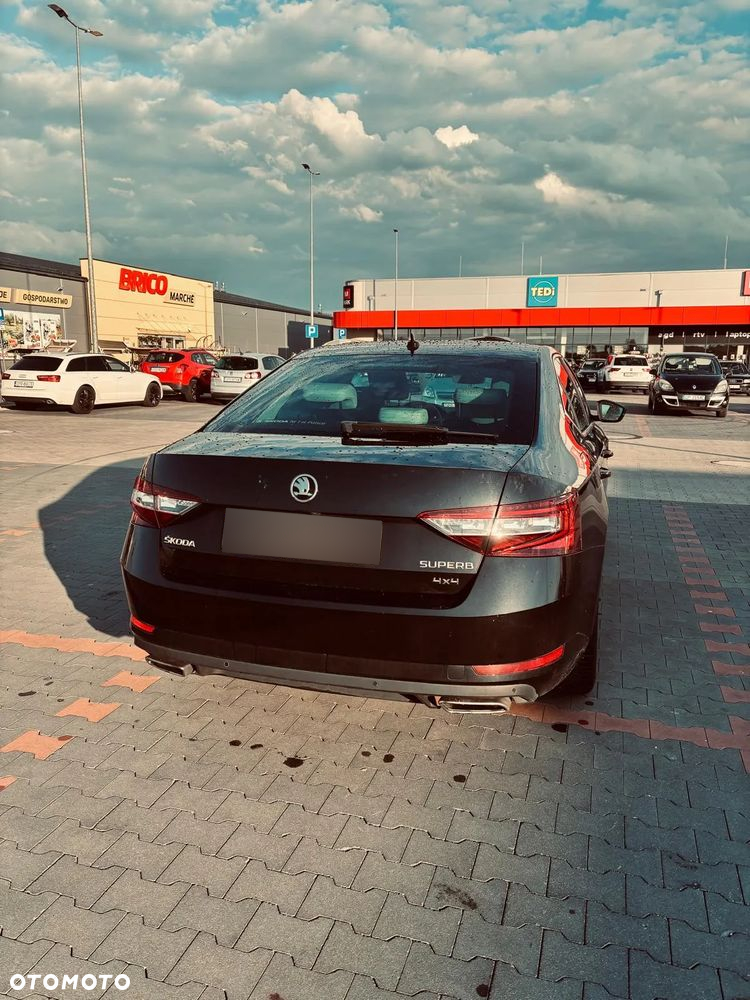 Skoda Superb 2.0 TSI 4x4 L&K DSG - 14