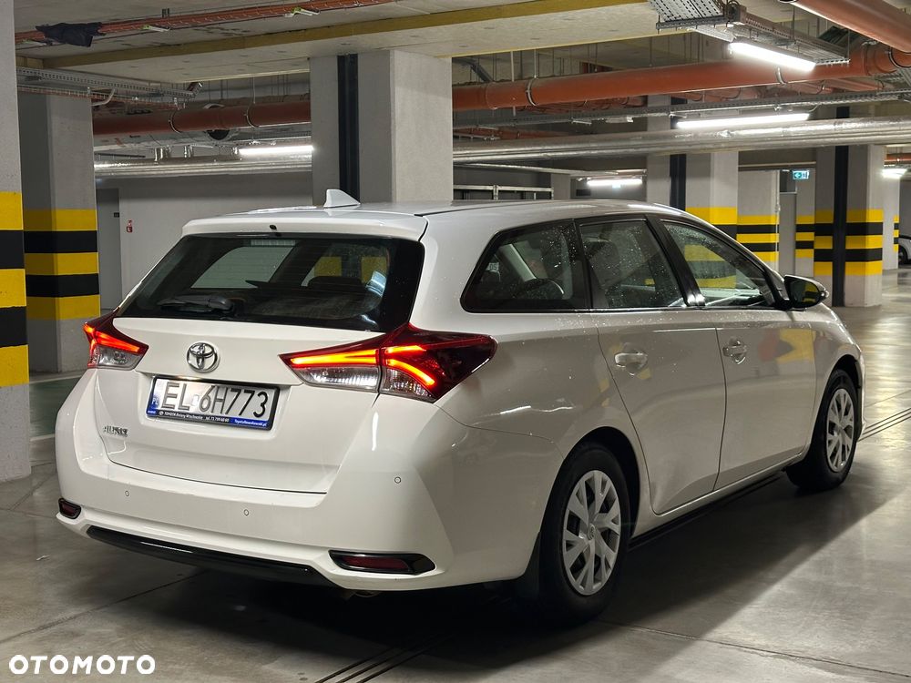 Toyota Auris 1.6 Active - 3