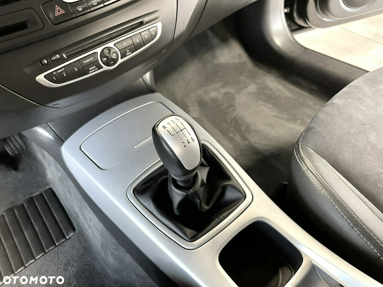 Renault Laguna 2.0 DCi Dynamique - 21