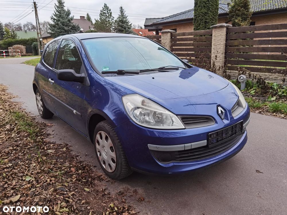Renault Clio 1.2 16V 75 Expression - 2